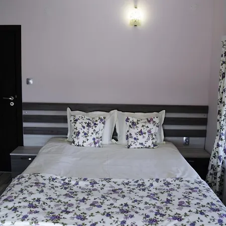 Family Neliya Guest house