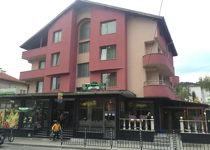 Guest house Family Neliya 3*